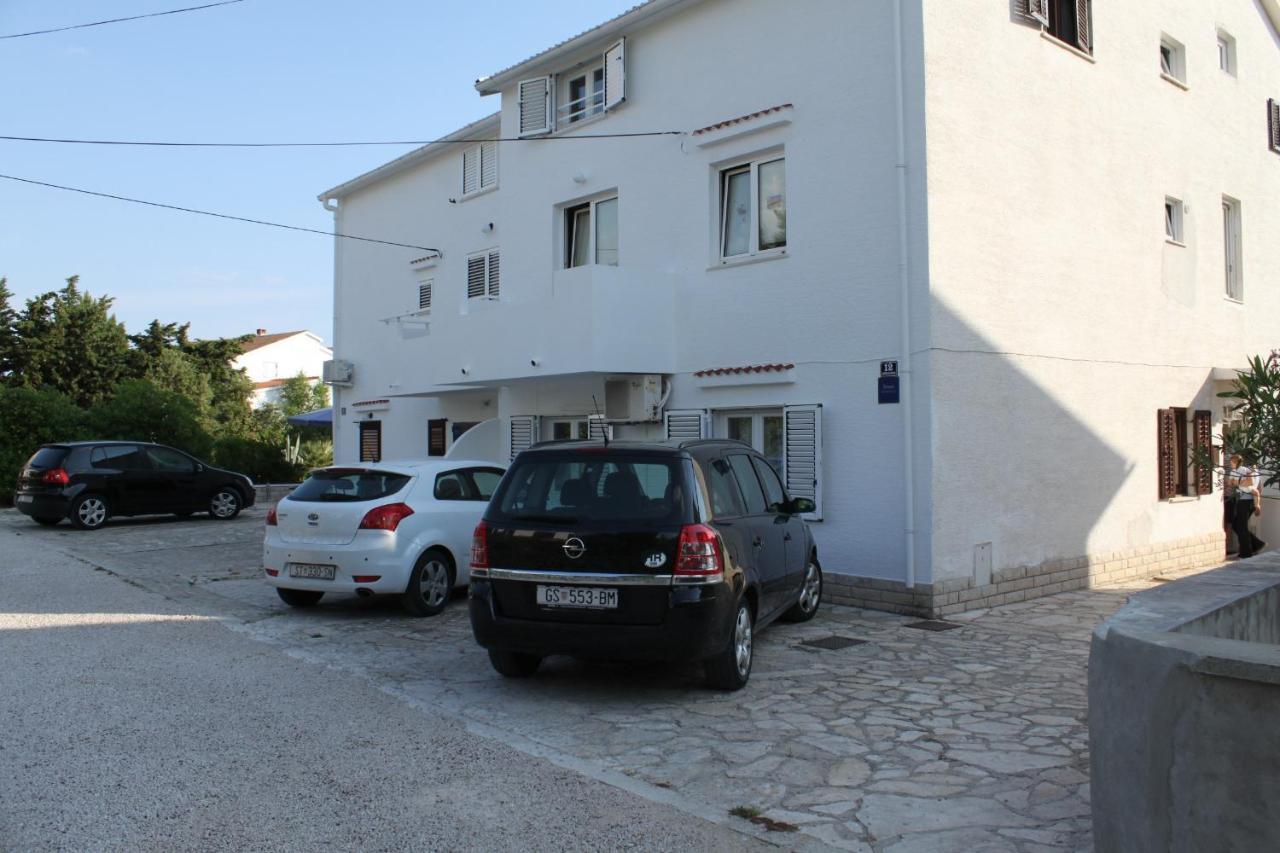 Apartments With A Parking Space Novalja, Pag - 6504 Exterior photo